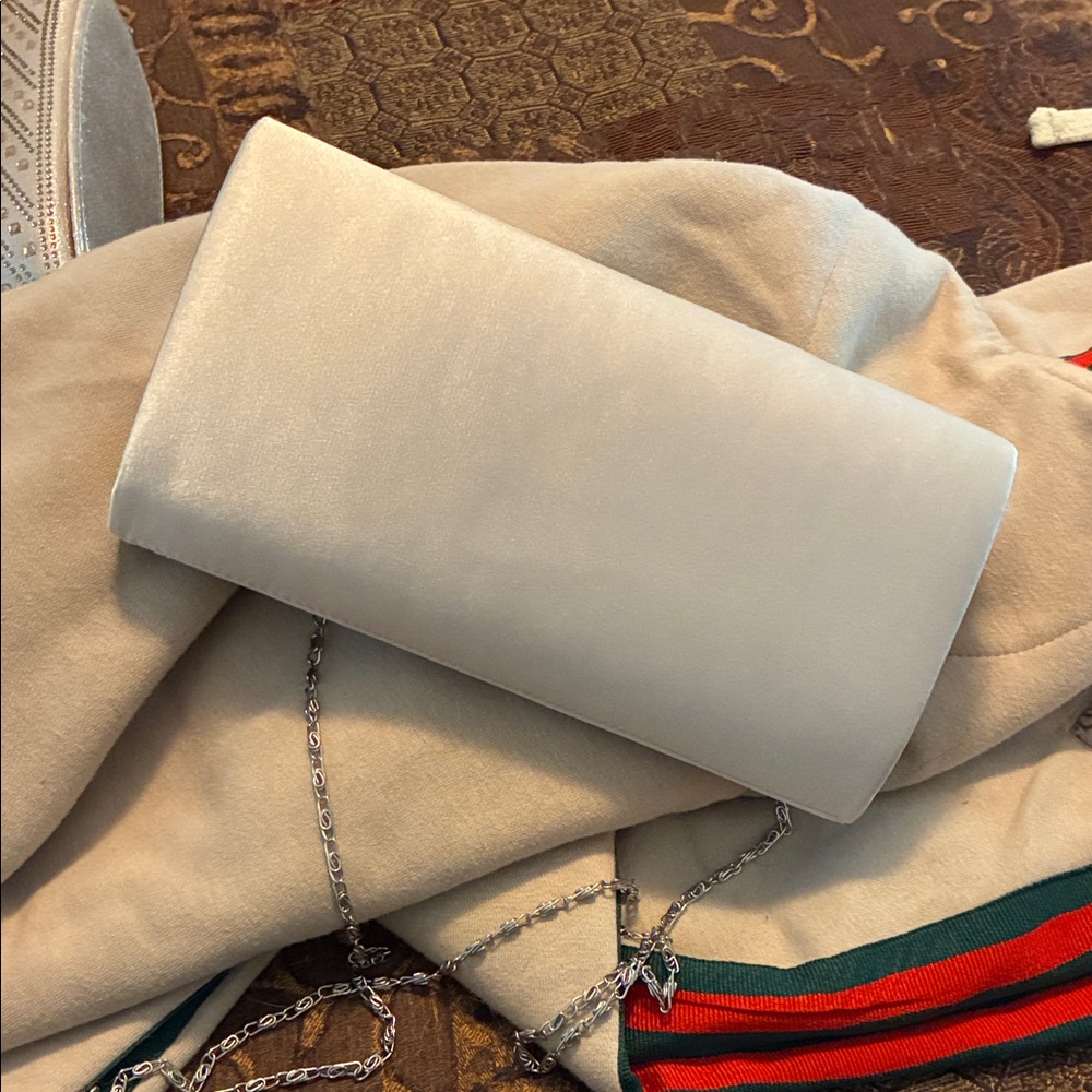 Chic Silver Rhinestone Clutch - Picture 2 of 3